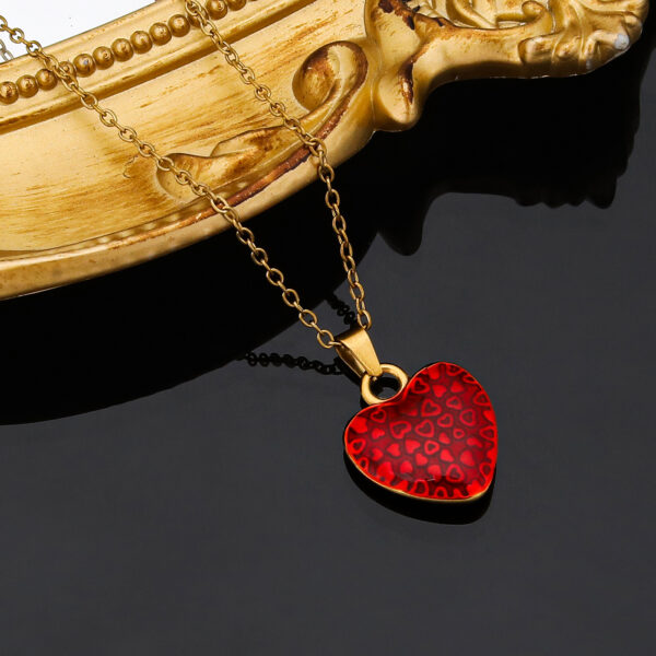Wholesale Stylish stainless steel gold-plated heart-shaped oil drop necklace