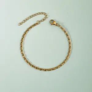 3mm Swastika Chain / Gold
