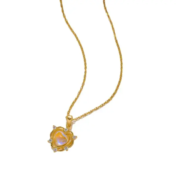 Wholesale PVD Coated Real Gold Plated Heart Shape Stainless Steel Simple Style Waterproof Non Tarnish Pendant Necklace