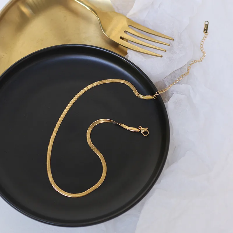 Wholesale PVD Coated Real Gold Plated 18K Gold 304 Stainless Steel Fashion Waterproof Non Tarnish 304 Stainless Steel Necklace