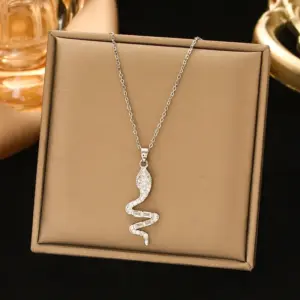 177 Zircon Snake Necklace-Silver