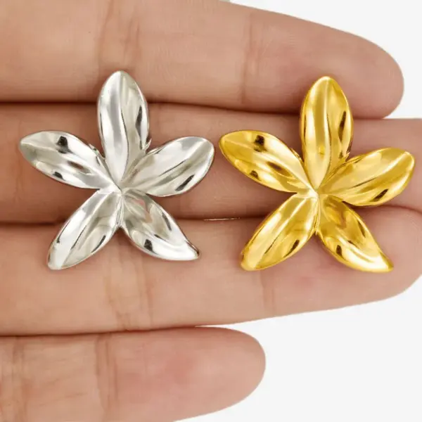 Wholesale Ion Plating (IP) Real Gold Plated Floral 304 Stainless Steel Casual Simple Style Streetwear Waterproof Non Tarnish Ear Studs
