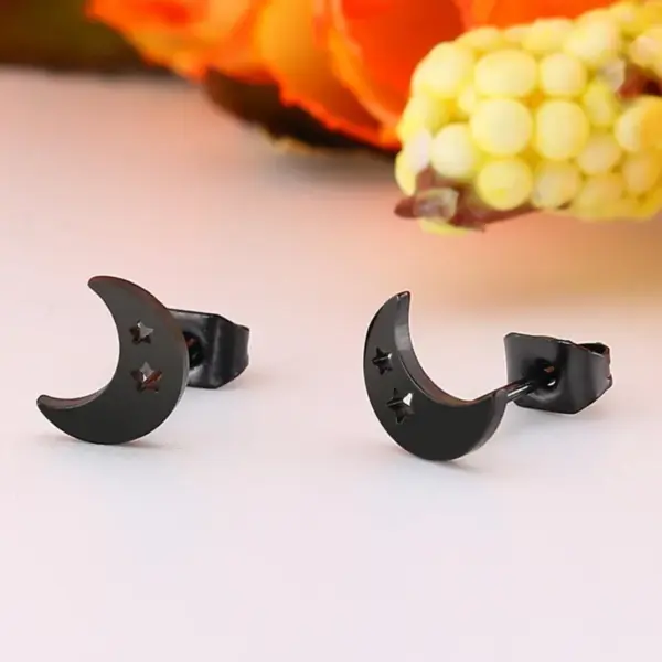 PVD Coated 18K Gold Real Gold Plated Moon 304 Stainless Steel Simple Style Waterproof Non Tarnish Ear Studs