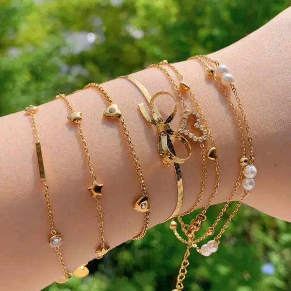 PVD Coated Real Gold Plated 16K White Plating Geometric Star Heart Shape 304 Stainless Steel Modern Style Waterproof Non Tarnish Bracelets