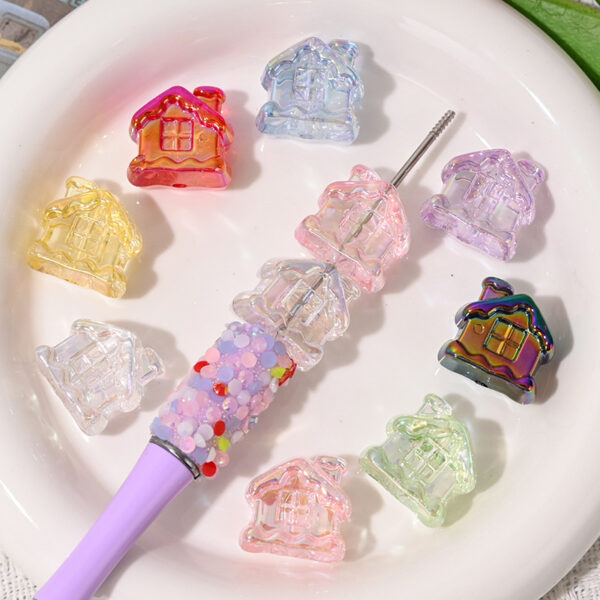 Wholesale Cartoon house straight hole beaded