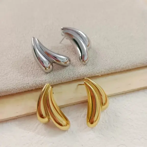 Wholesale PVD Coated 18K Gold Plated Real Gold Plated Petal 304 Stainless Steel Vintage Style Waterproof Non Tarnish Ear Studs