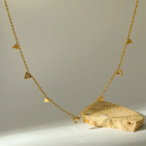Wholesale Trillion-cut Electroplated Necklace In 18K Gold Plated 304 Stainless Steel With Zircon And 0.03-0.05µm PVD Coating Side Chain