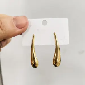 Gold Earrings 128 / 18k