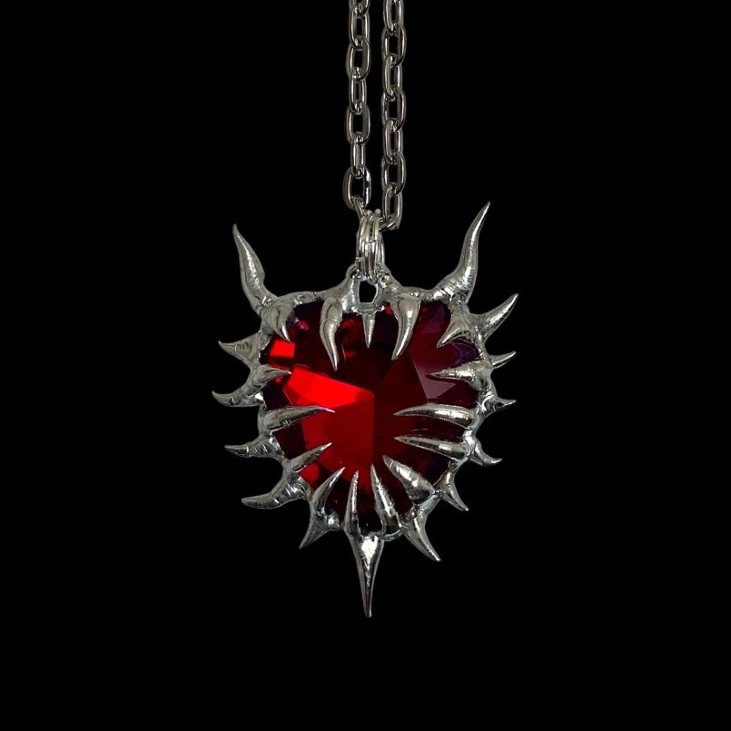 Wholesale Amazon Explosions Heart of n Necklace European and American Personality Dark Gothic Niche Subculture Trend Hip Hop