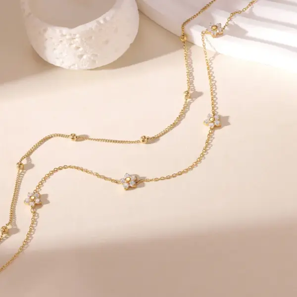 Wholesale Titanium Steel Star Flower Pendant Clavicle Chain Necklace Stainless Steel Non-fading Double Layer Stackable Women's Jewelry