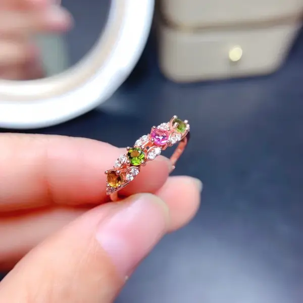 Wholesale Fashion Round Copper Rings Plating Inlay Artificial Gemstones Copper Rings