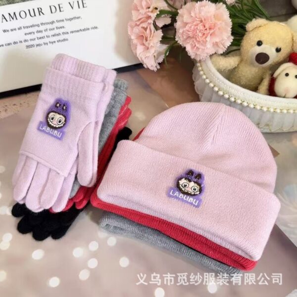 Wholesale Cute Cartoon Pattern Winter Knitted Gloves