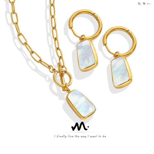 Wholesale European and American Minimalist Personality Natural White Sea Shells Ot Buckle Long Brand Pendant Necklace Color Gloss Elegant Earrings Jewelry suit