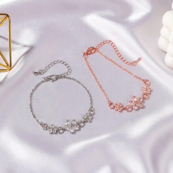 Wholesale Korean Style Small Fresh Crystal Flower Bracelet Niche Design Student Temperament Bracelet Instagram Popular Internet Celebrity Birthday Gift