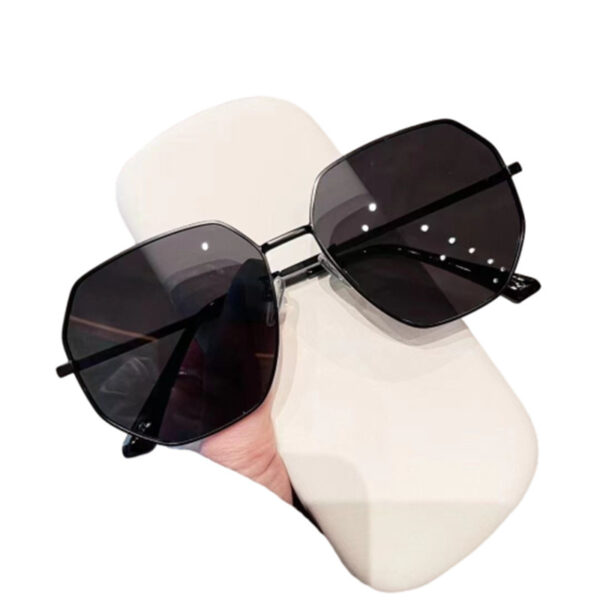 Wholesale European and American sunglasses high-grade sun protection sunglasses women's summer polygon UV protection sun protection glasses new fashion
