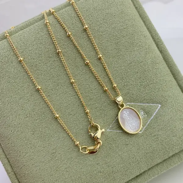 Wholesale Retro Geometric Virgin Mary Copper Inlaid Shell Necklace 1 Piece