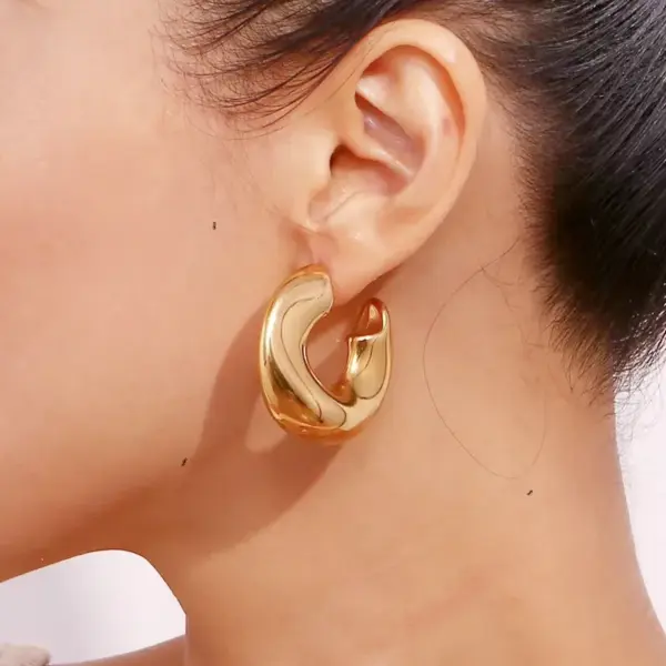 PVD Coated 18K Gold Plated Real Gold Plated C Shape 304 Stainless Steel IG Style Simple Style Waterproof Non Tarnish Ear Studs