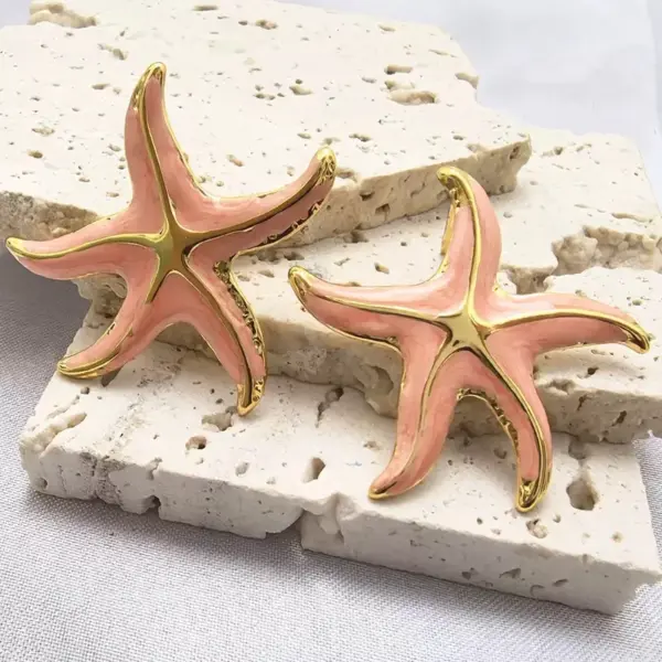 1 Piece Casual Elegant Lady Starfish Steel 18K Gold Plated Earrings