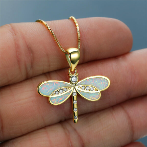 Wholesale Yansheng cross-border source wish New ins cold style gold dragonfly Aobao necklace women's simple fashion necklace