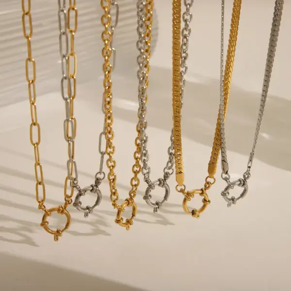 Wholesale Jewelry Casual Basic Commute Solid Color 304 Stainless Steel 18K Gold Plated Pendant Necklace