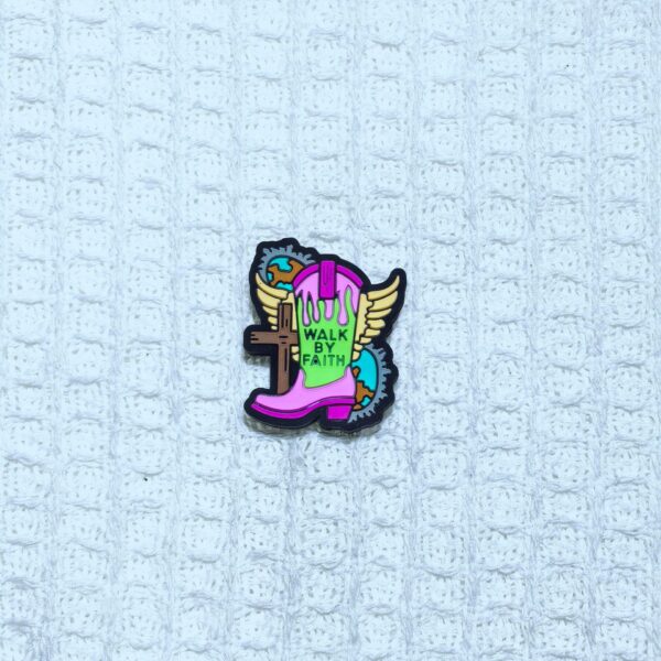 Wholesale Cross border hot sale new: color boots silicone cartoon beads beaded factory wholesale in stock