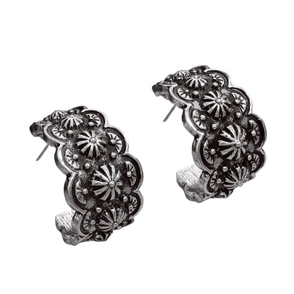 Wholesale Retro ethnic style C-shaped oval carved earrings