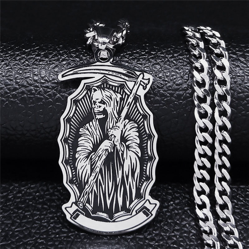 Wholesale New Death Sickle Skull Cut Oil op Stainless Steel Pendant Domineering Men's Necklace Exquisite