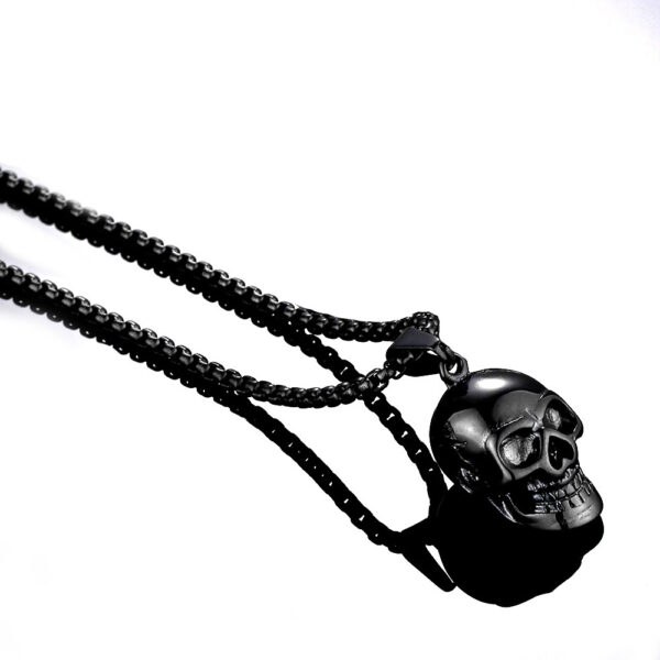 Wholesale European and American New Jewelry Stainless Steel Necklace Personalized Retro Skull Necklace Punk Style Men's Titanium Steel Necklace