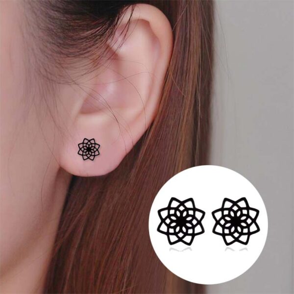 Wholesale Retro Lotus Earrings Ins Feminine Literary Fresh Fashion Cut Out Flowers Korean Simple Earrings in Stock