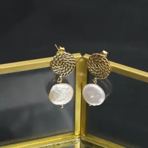 Whirlwind Ear Studs White Small Size-12mm