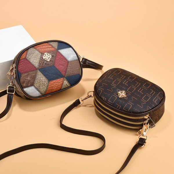 Wholesale Small bag women's bag 2024 New versatile fashion messenger bag soft leather three-layer coin purse mobile phone bag shoulder bag