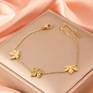 77# Maple Leaf/Gold
