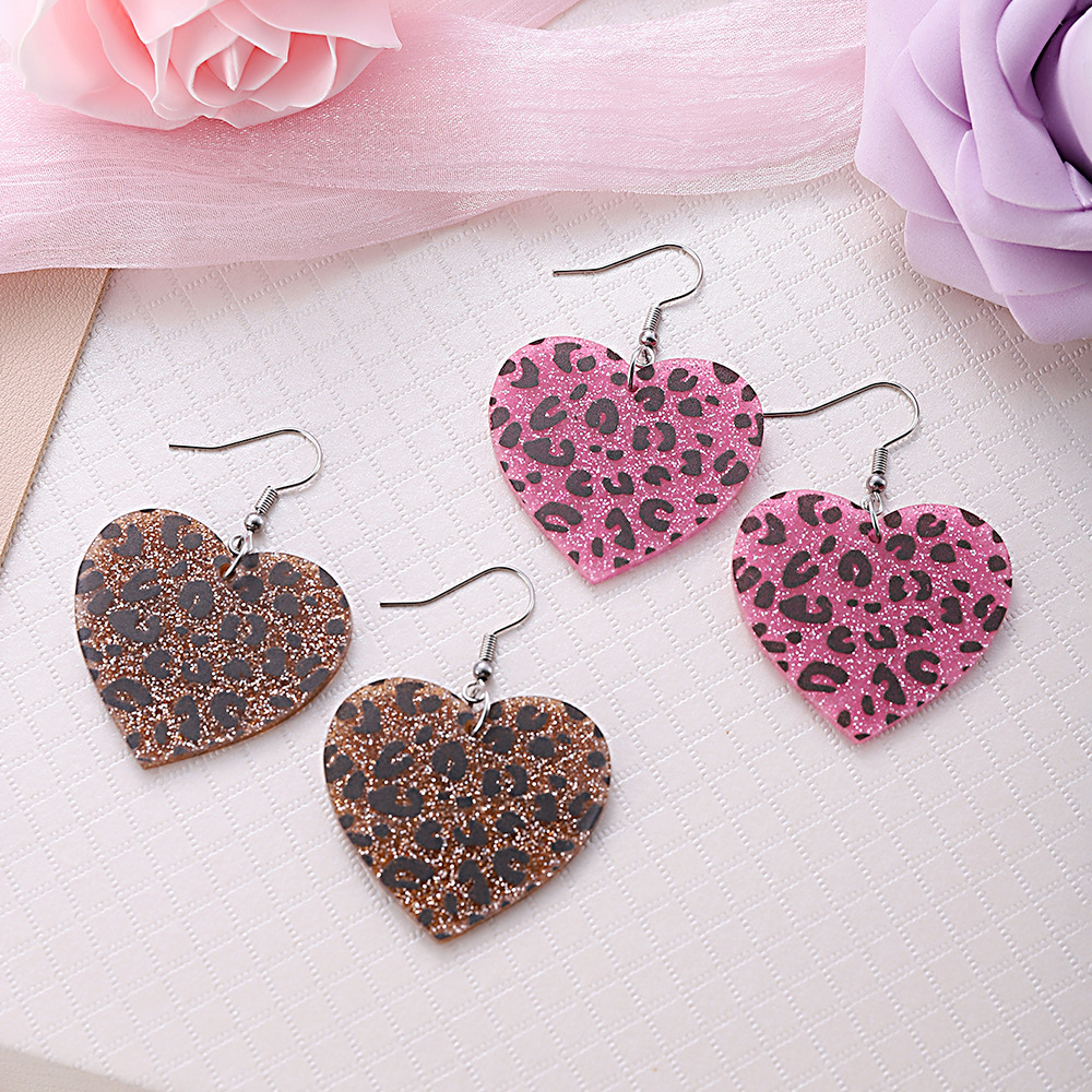 Wholesale Cross-border New Valentine's Day Love Leopard Sequin Pendant Earrings Acrylic Sexy Leopard Earrings Gift