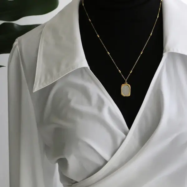 Wholesale Simple Style Commute Flower Stainless Steel Titanium Steel Patchwork Pendant Necklace