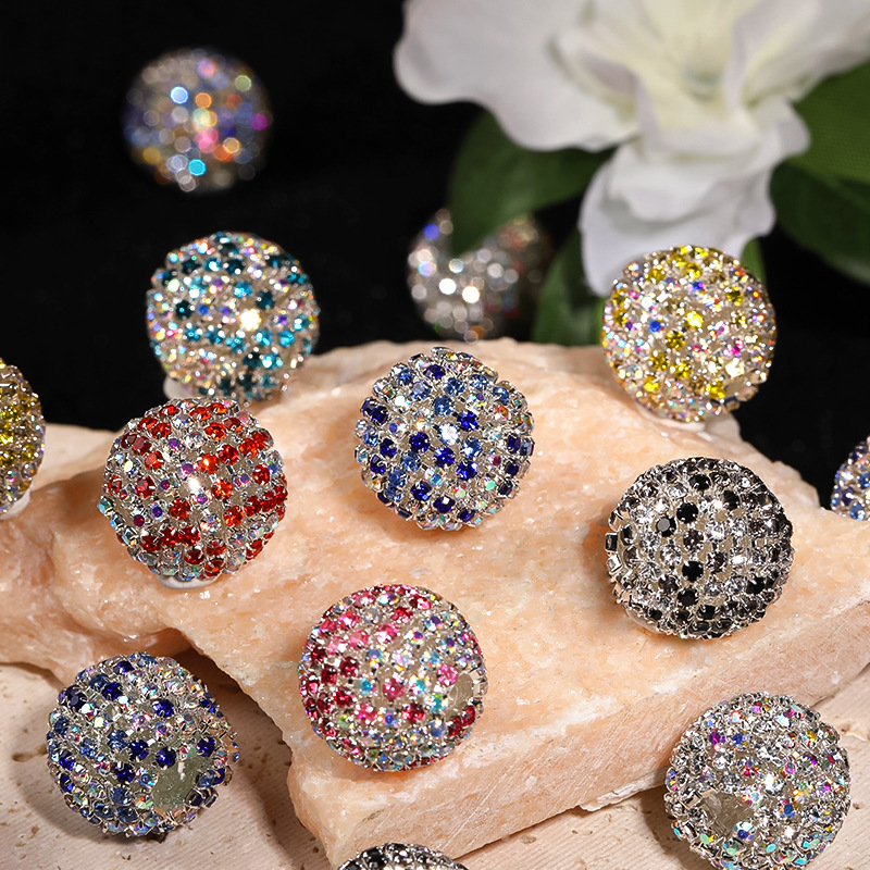 Wholesale Colored rhinestone claw chain with straight hole spacer beads