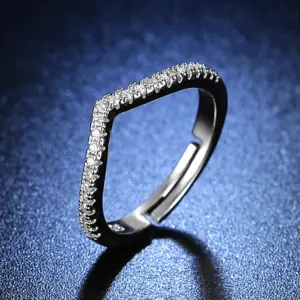 Y091 [V Word Stackable Ring]] / Adjustable Opening