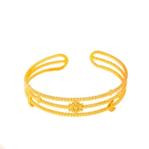 20-DQ-W-550 Open Bracelet / 18k