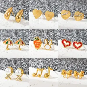 Wholesale 1 Pair Elegant U Shape Four Leaf Clover Heart Shape Titanium Steel 18K Gold Plated Ear Studs