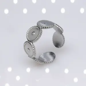 E22 Steel Color / Adjustable Opening