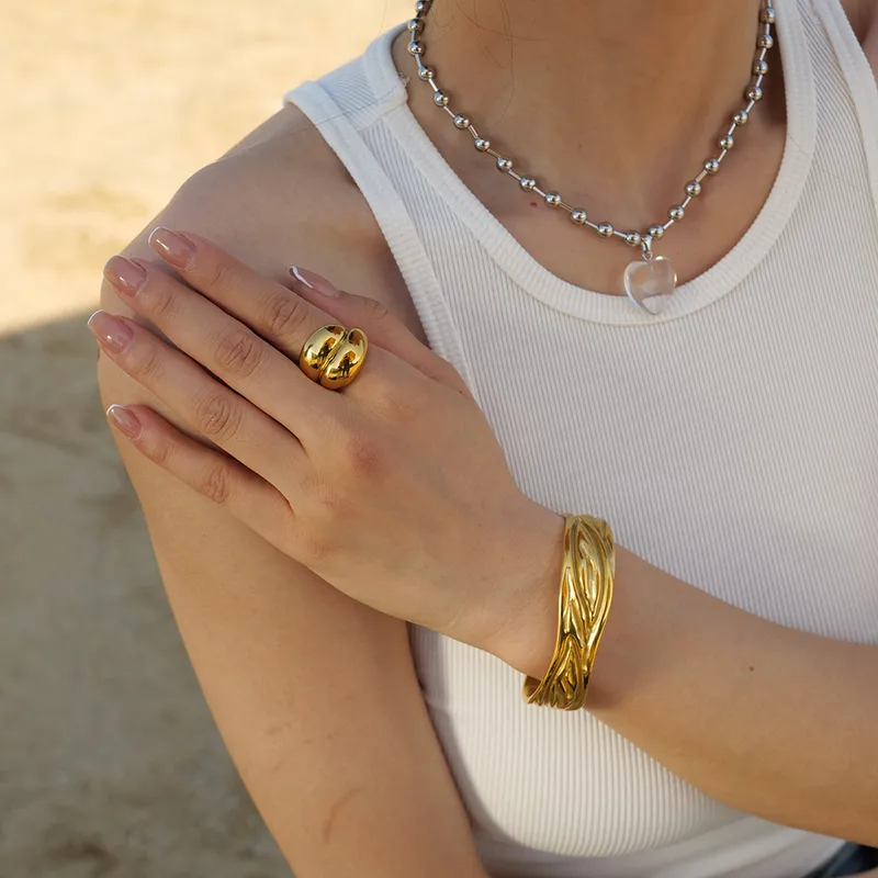 Wholesale Jewelry Simple Style Solid Color 304 Stainless Steel PVD Coated Plating Rings