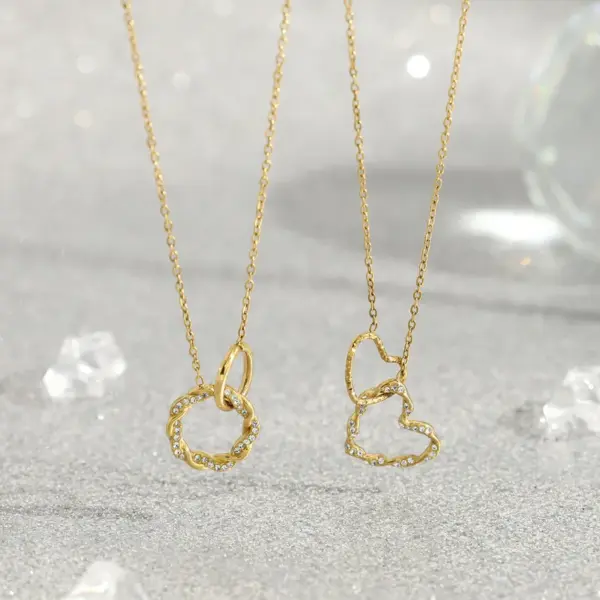 Wholesale New Product Braided Heart Inlaid Diamond Titanium Steel Collarbone Chain Women's Fashion Stainless Steel 18K Gold Circle Pendant Necklace