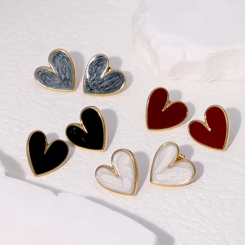 Wholesale 304 Stainless Steel Heart Shape PVD Coated 18K Real Gold Plated 18K Gold Sweet Simple Style Waterproof Non Tarnish Plating Ear Studs