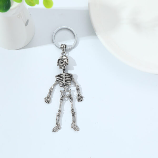 Wholesale Easter gift niche metal decorations skull keychain pendant Halloween pendant holiday small gift