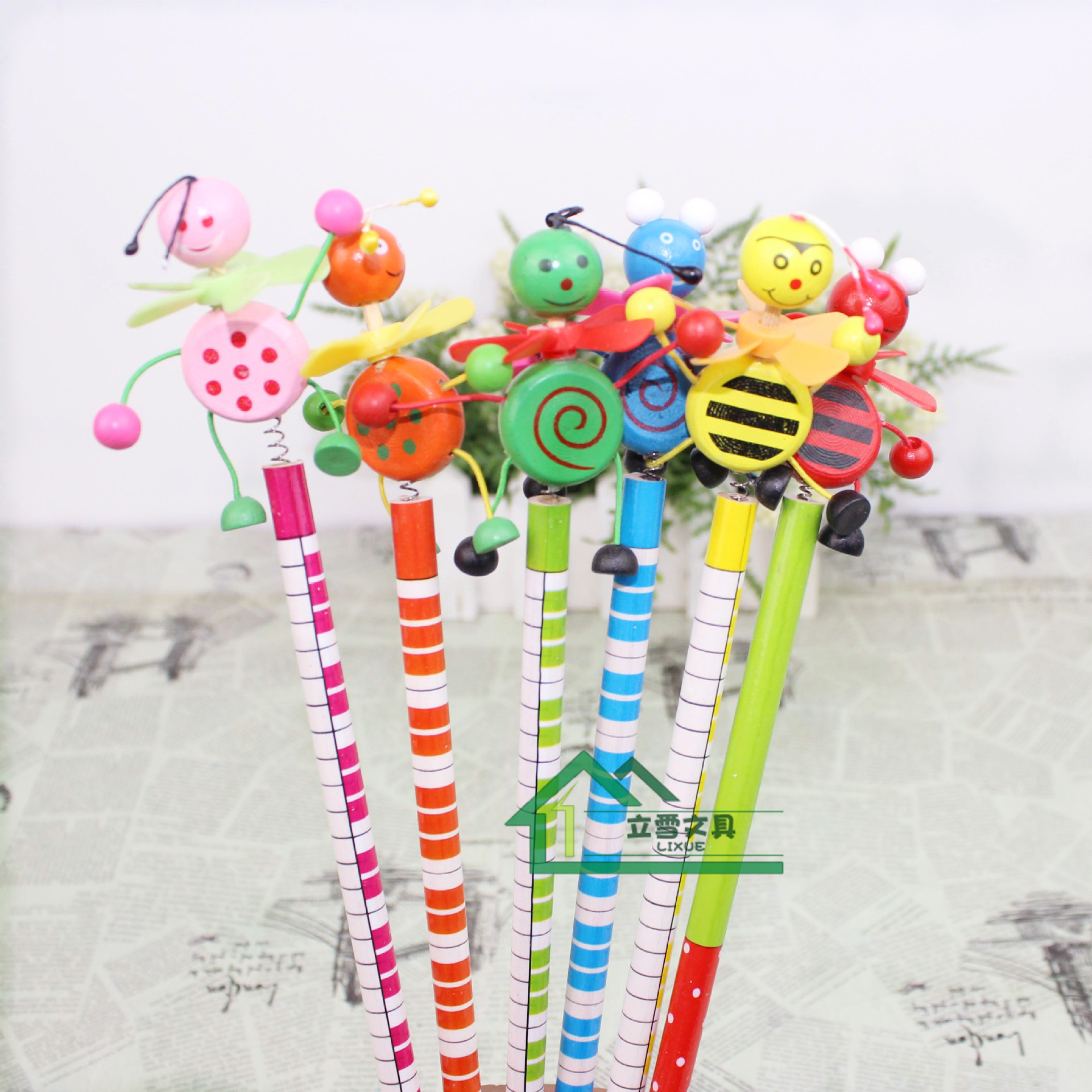 Wholesale Li Xue stationery windmill series pencil cartoon pencil HB creative wooden pencil student pencil gift