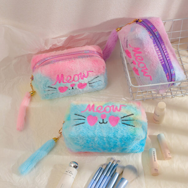 Wholesale Cartoon embroidered plush cosmetic bag autumn and winter