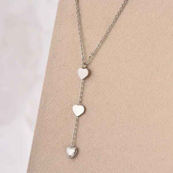 PVD Coated Real Gold Plated Heart Shape Stainless Steel Modern Style Waterproof Non Tarnish 304 Stainless Steel Pendant Necklace