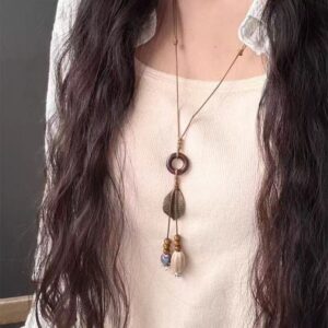 Leaf tassel necklace