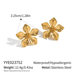 Flower Stud Earrings