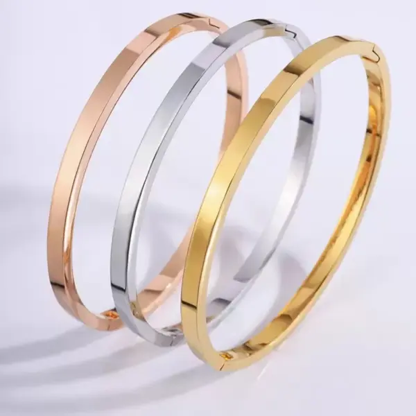 Wholesale PVD Coated Real Gold Plated 18K Gold Solid Color 304 Stainless Steel Simple Style Waterproof Non Tarnish 304 Stainless Steel Bangle