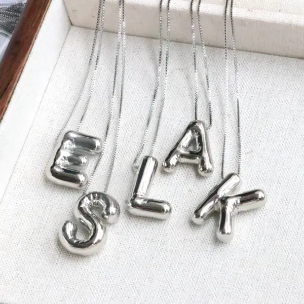 Wholesale Simple Style Classic Style Letter Copper Silver Plated Pendant Necklace In Bulk
